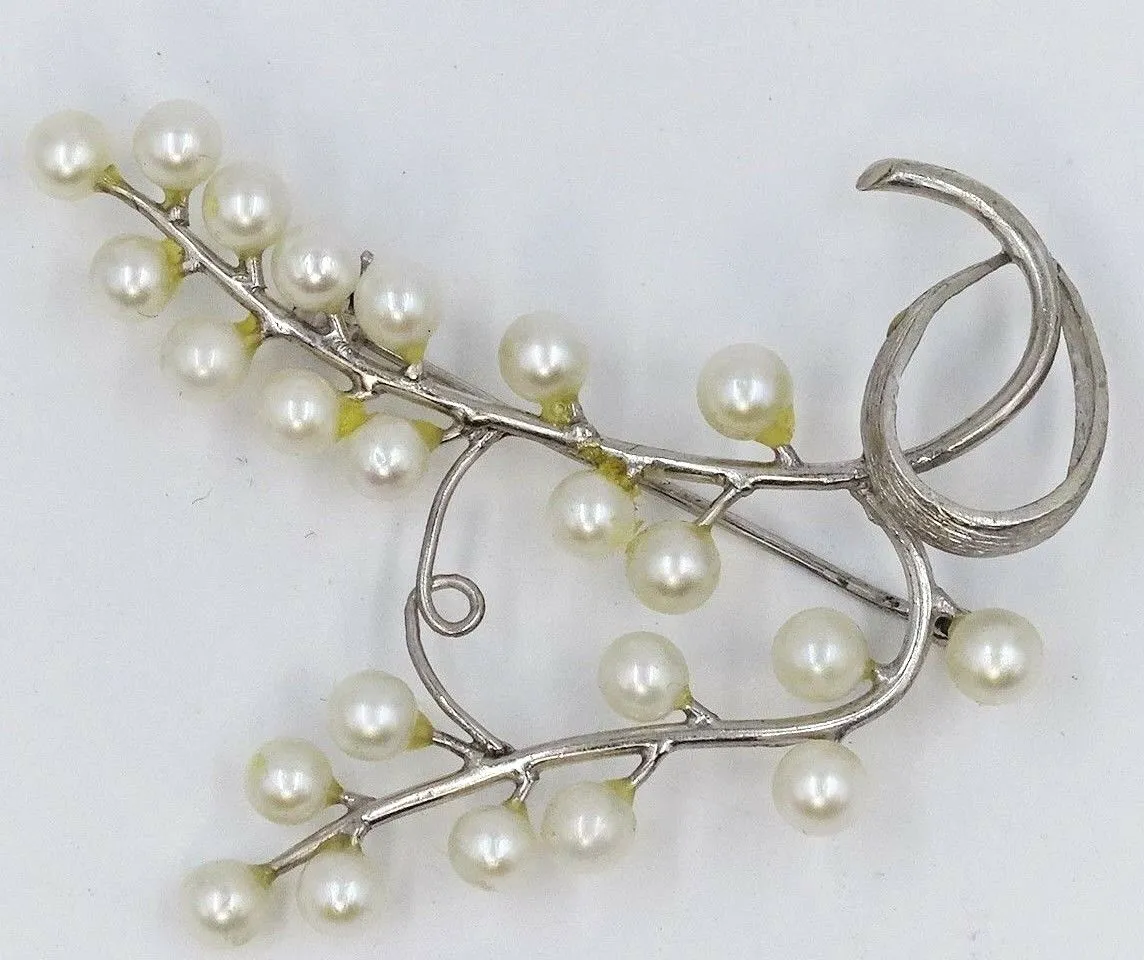 9ct White Gold Pearl Brooch