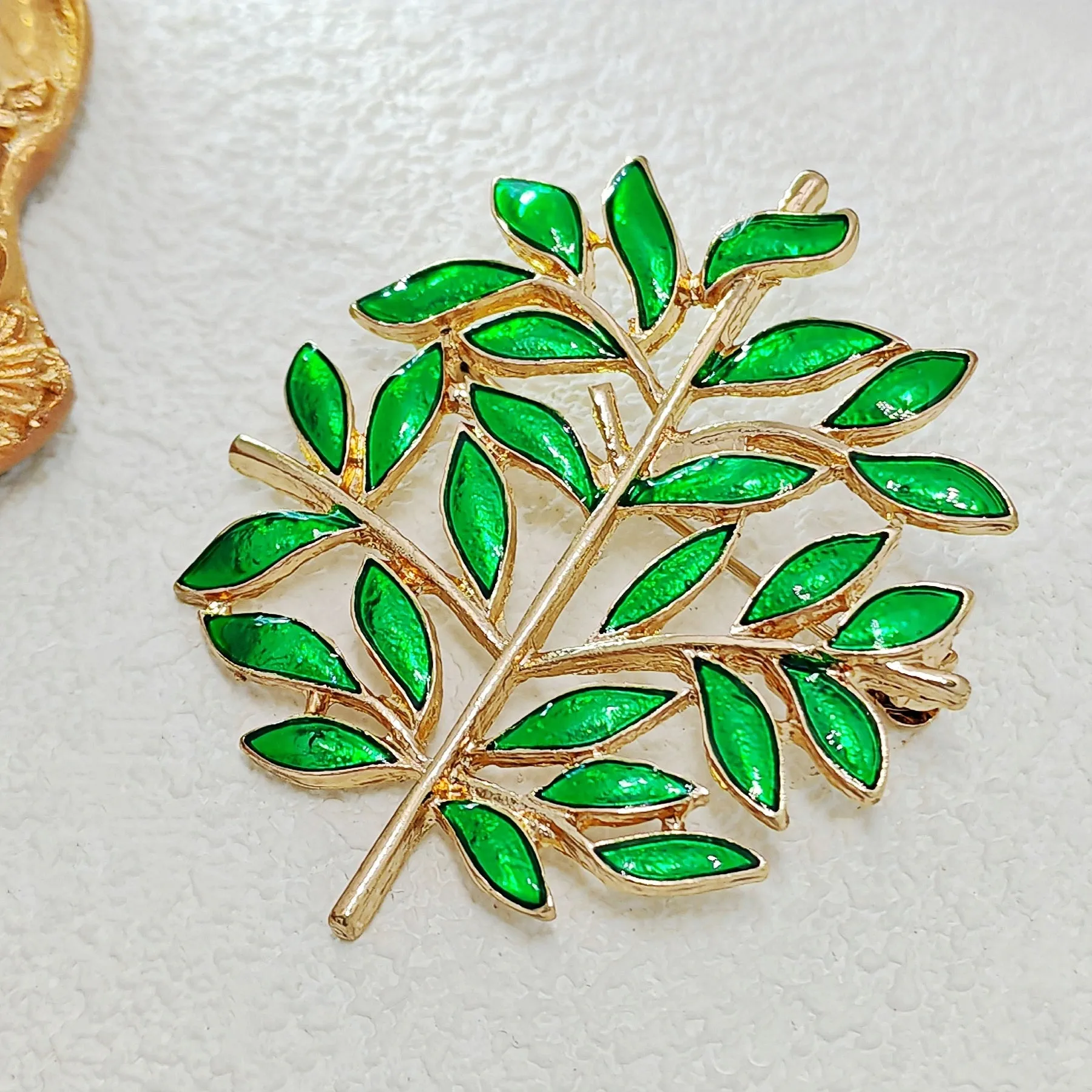 Elegant Golden Branch Green Enamel Leaves Tree Pins Brooches