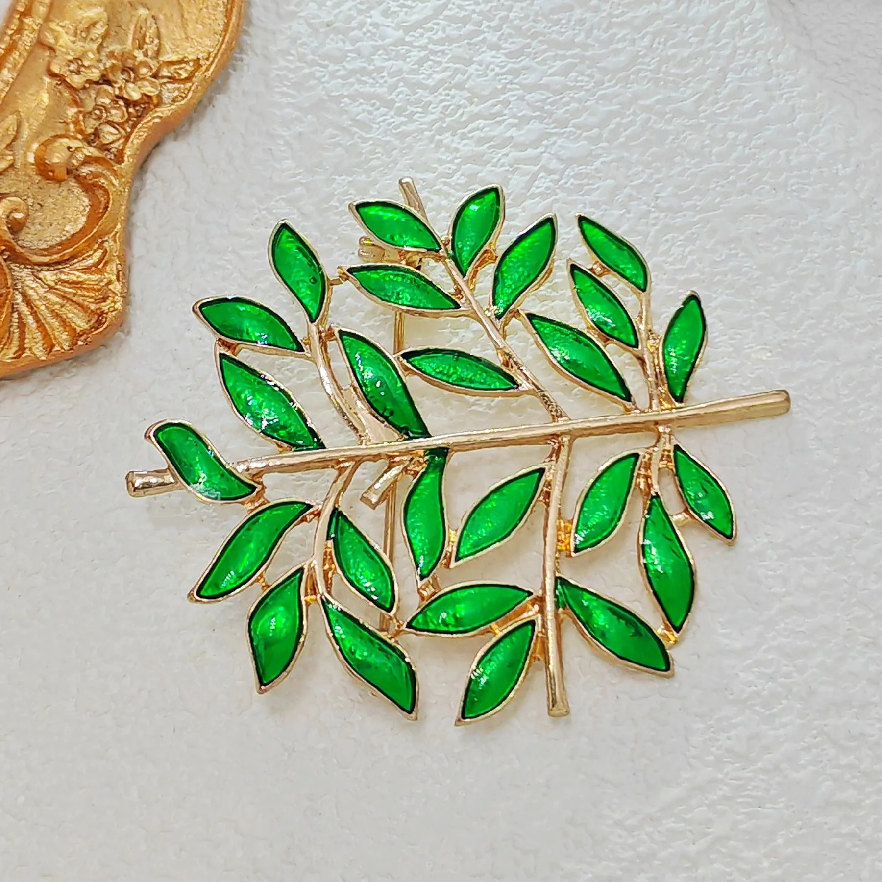 Elegant Golden Branch Green Enamel Leaves Tree Pins Brooches