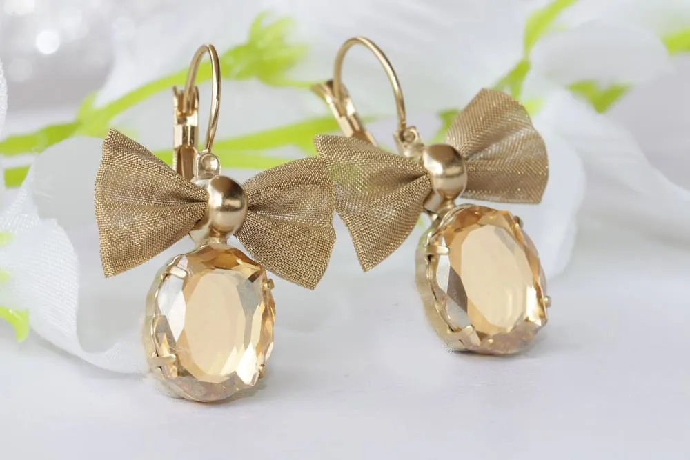 GOLD BOW EARRINGS