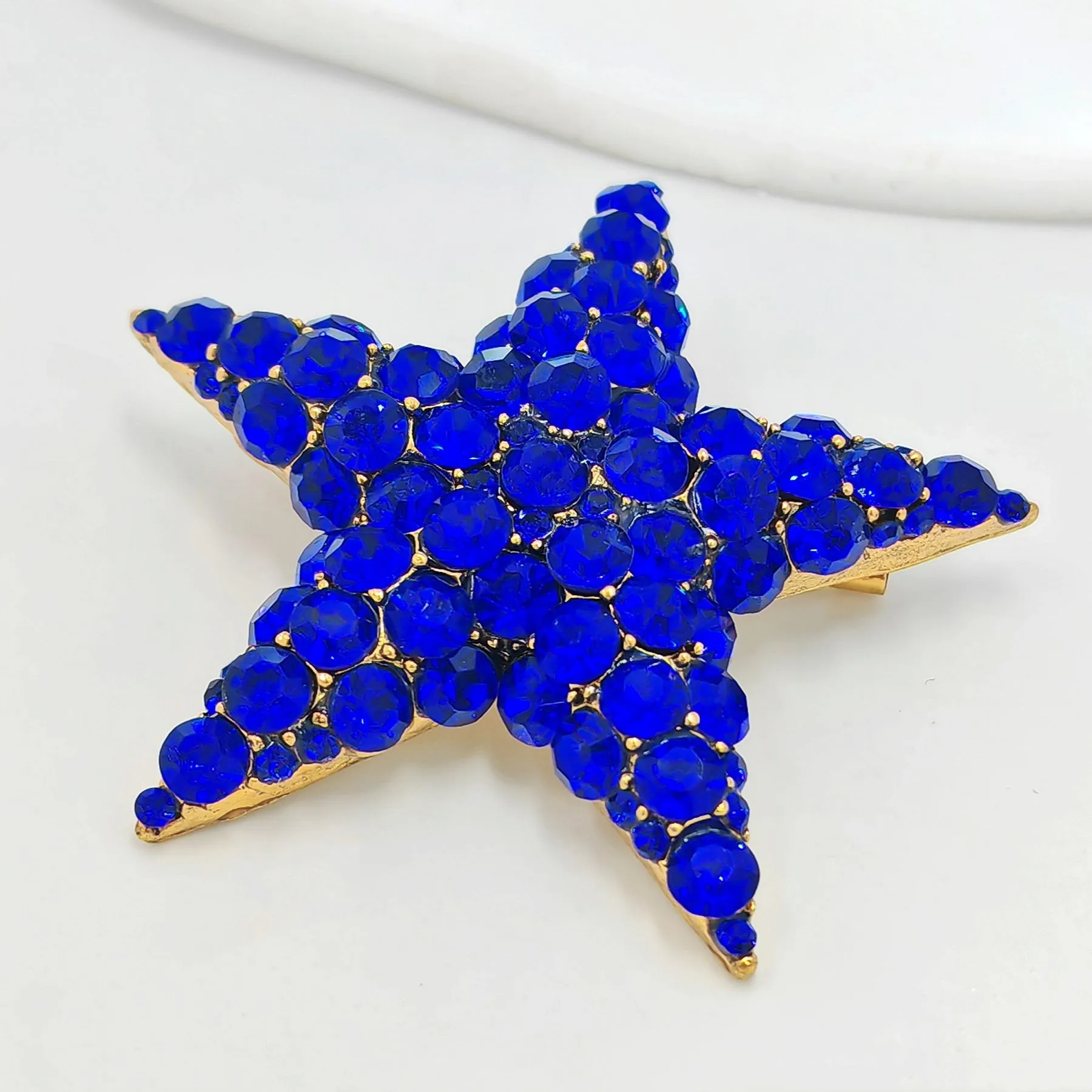 Jewelblings Glitter Full Micro Pave Blue Crystal Five Point Star Brooches Pins Independent Day Inspiration Christmas Anniversary Jewelry