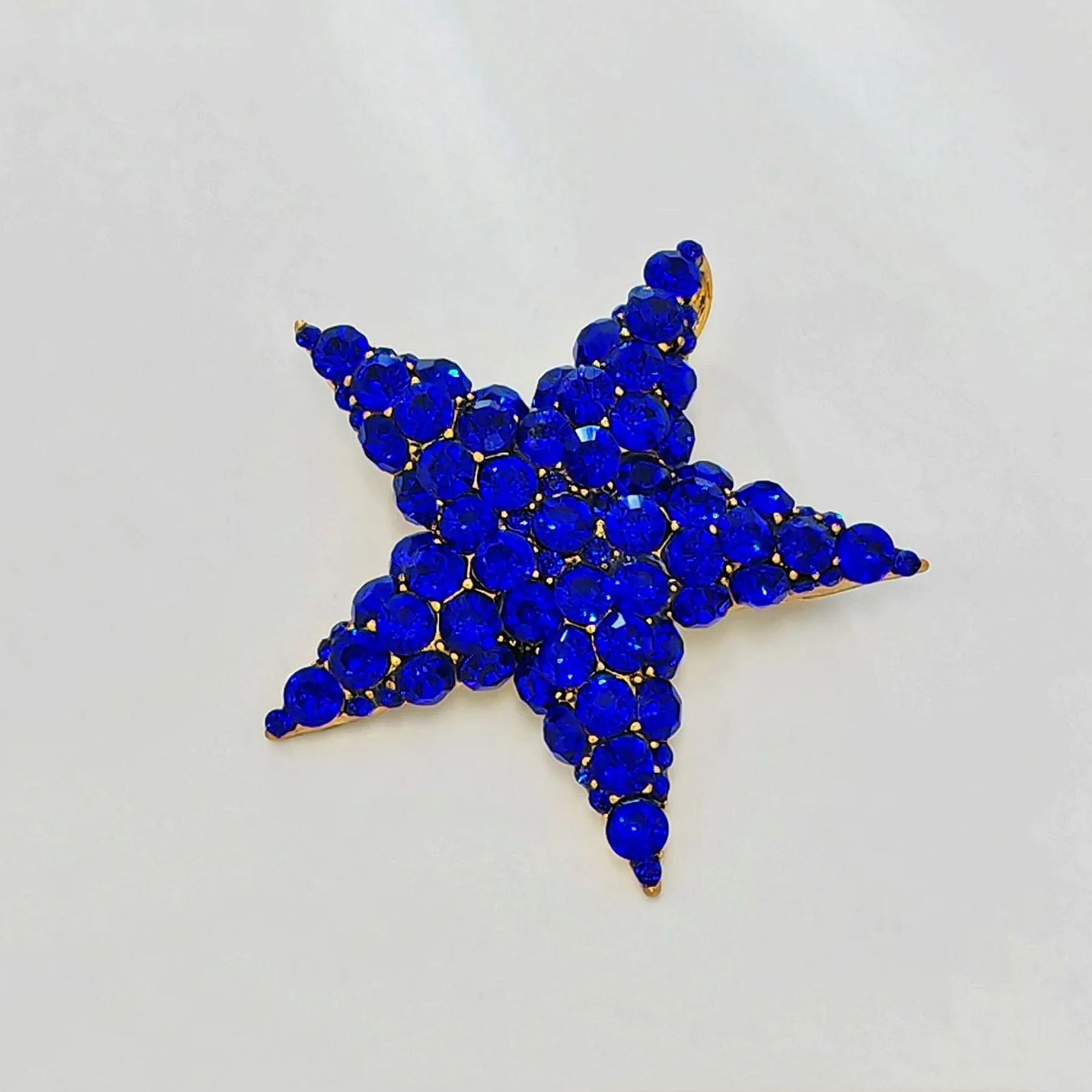 Jewelblings Glitter Full Micro Pave Blue Crystal Five Point Star Brooches Pins Independent Day Inspiration Christmas Anniversary Jewelry