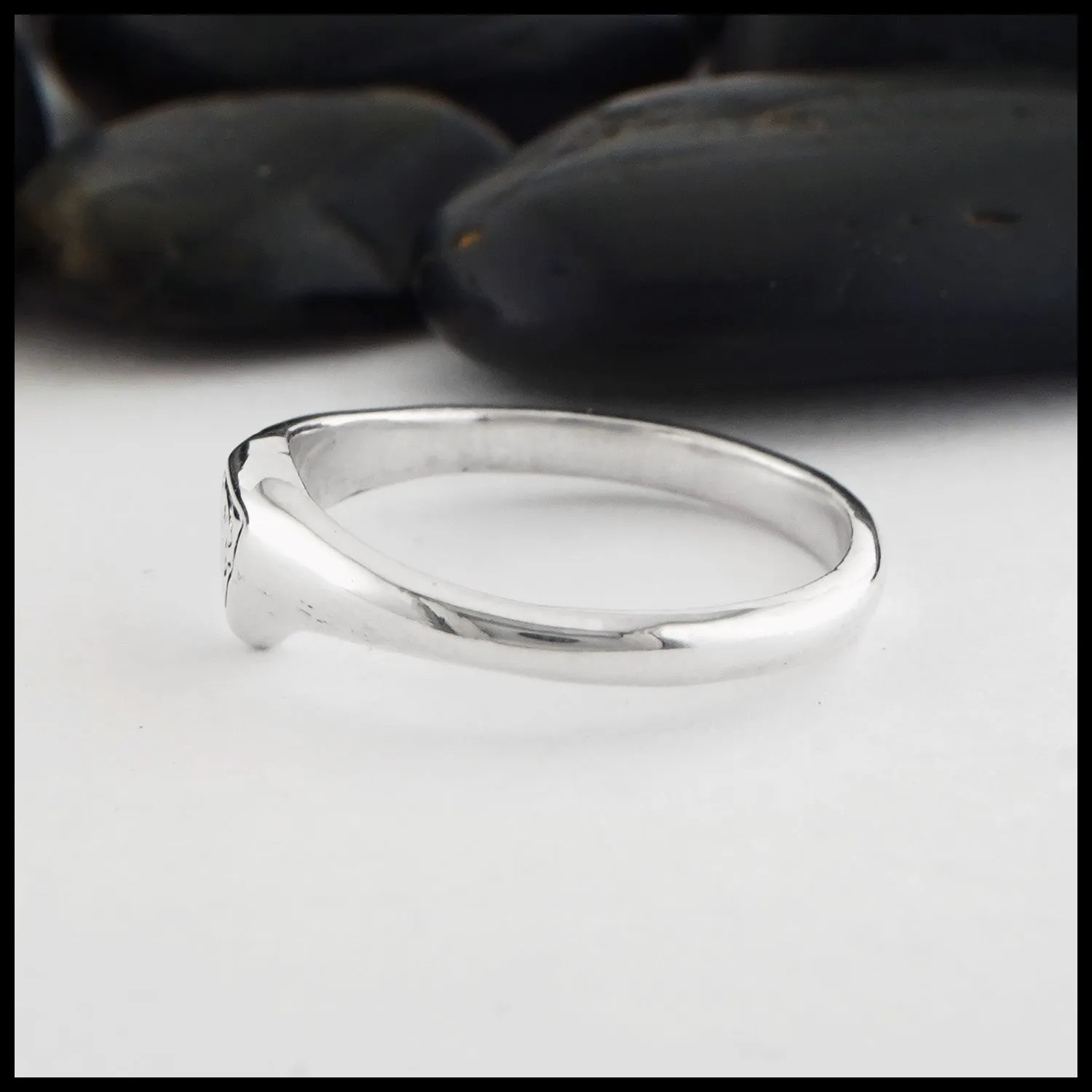 Narrow Trinity Knot Ring in Silver