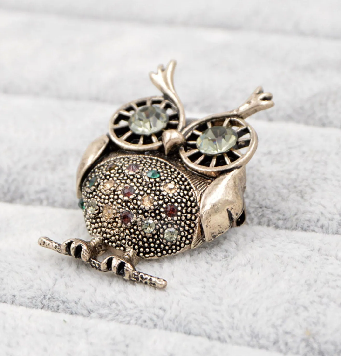 Owl brooch gold silver plated broach stunning diamonte celebrity queen pin u15