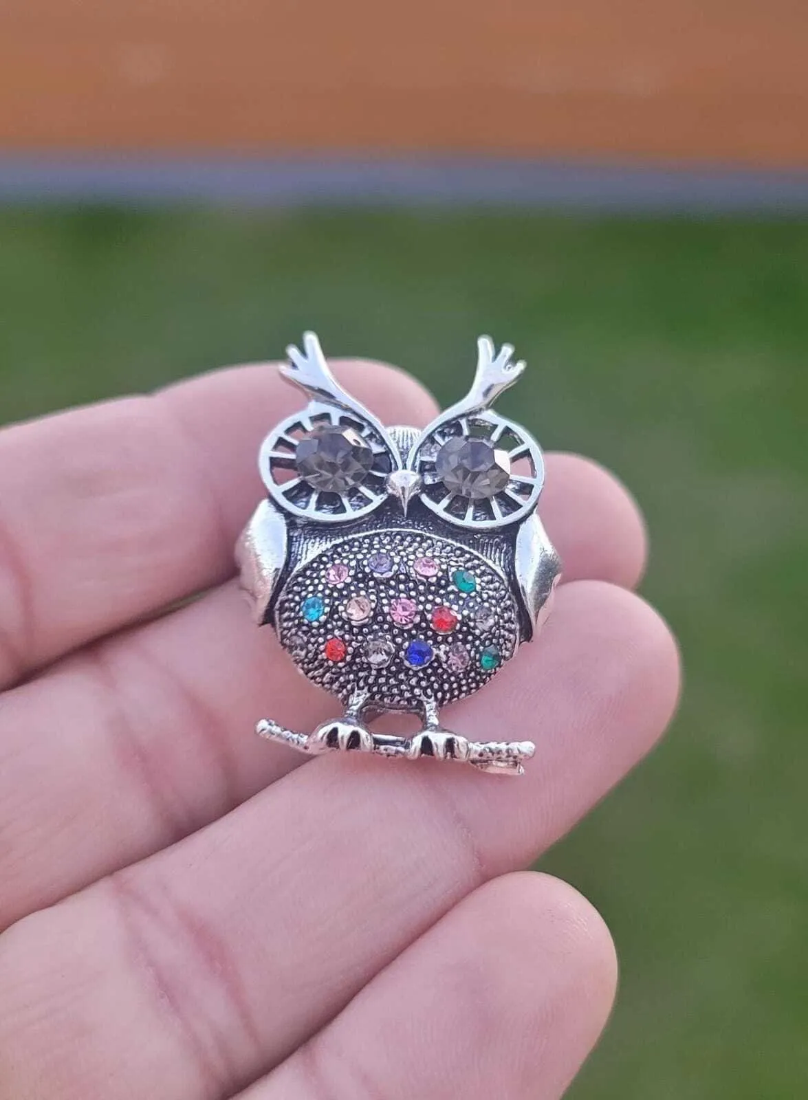 Owl brooch gold silver plated broach stunning diamonte celebrity queen pin u15