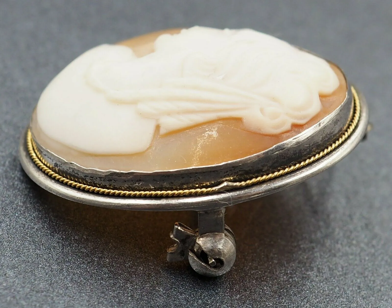 Shell Cameo Sterling Silver Brooch/Pendant