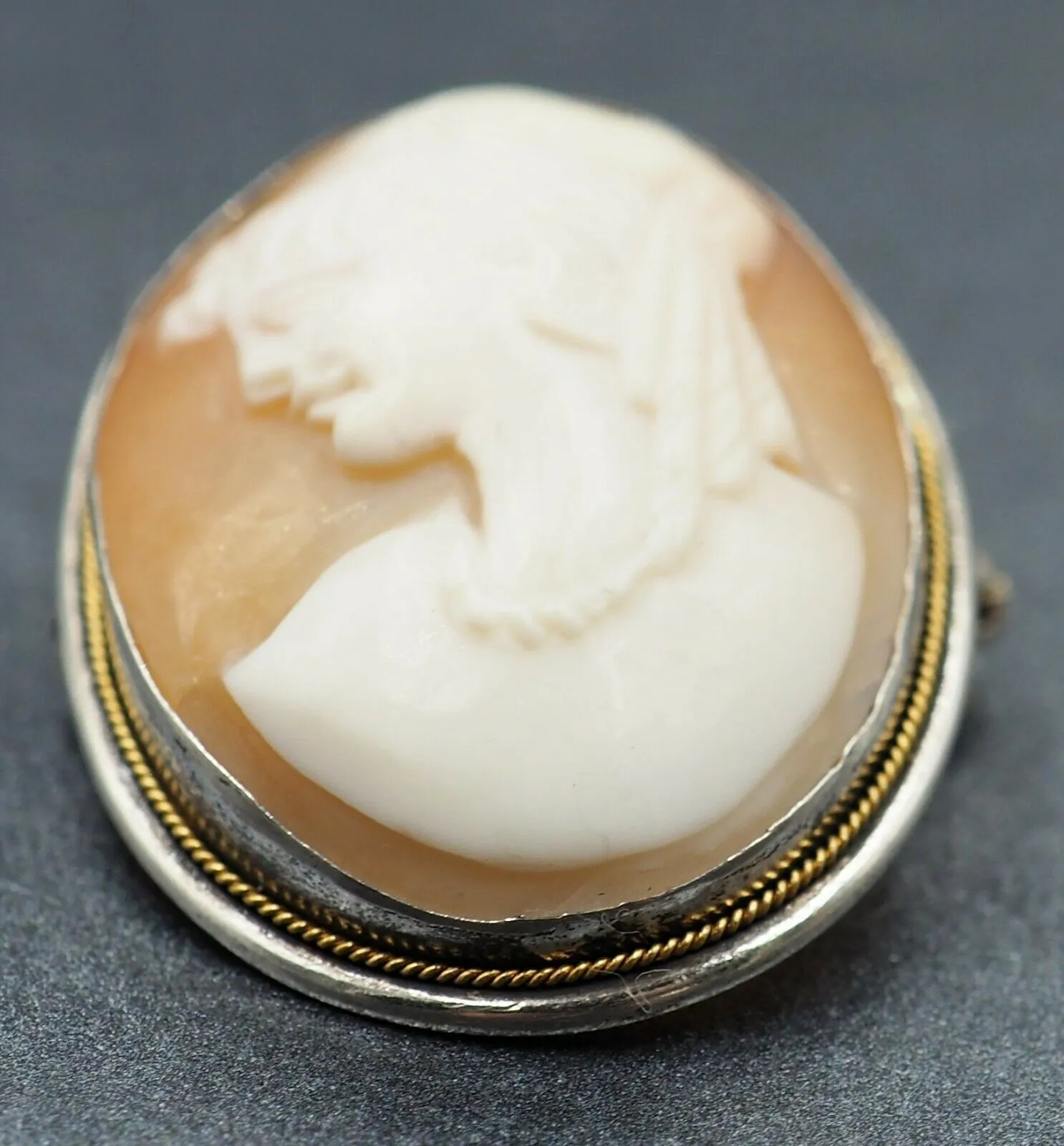 Shell Cameo Sterling Silver Brooch/Pendant