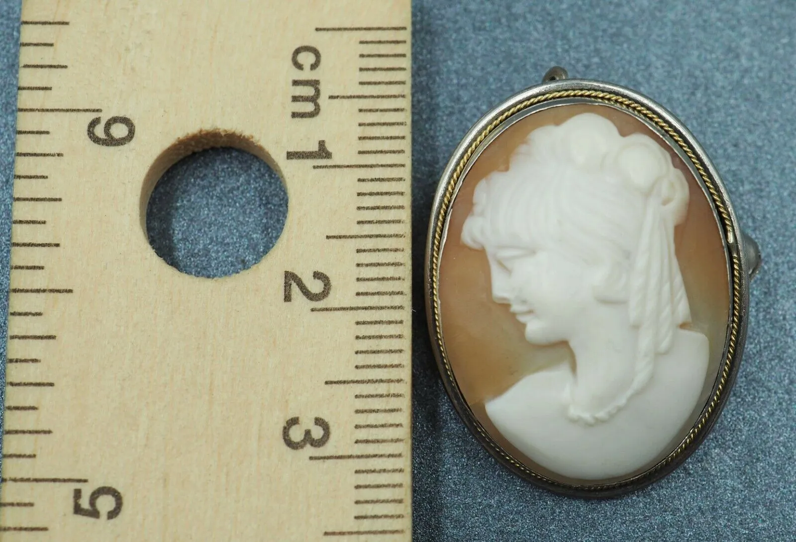 Shell Cameo Sterling Silver Brooch/Pendant