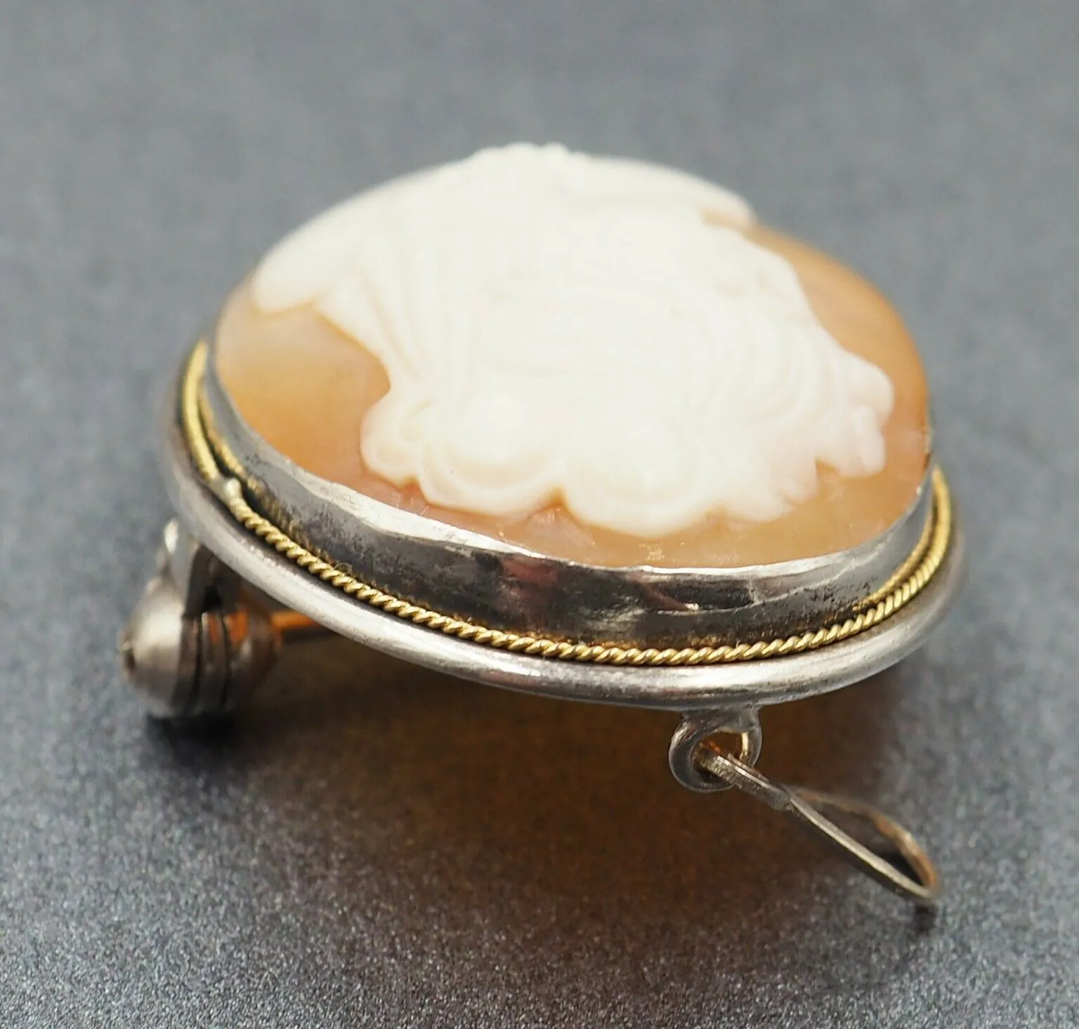 Shell Cameo Sterling Silver Brooch/Pendant