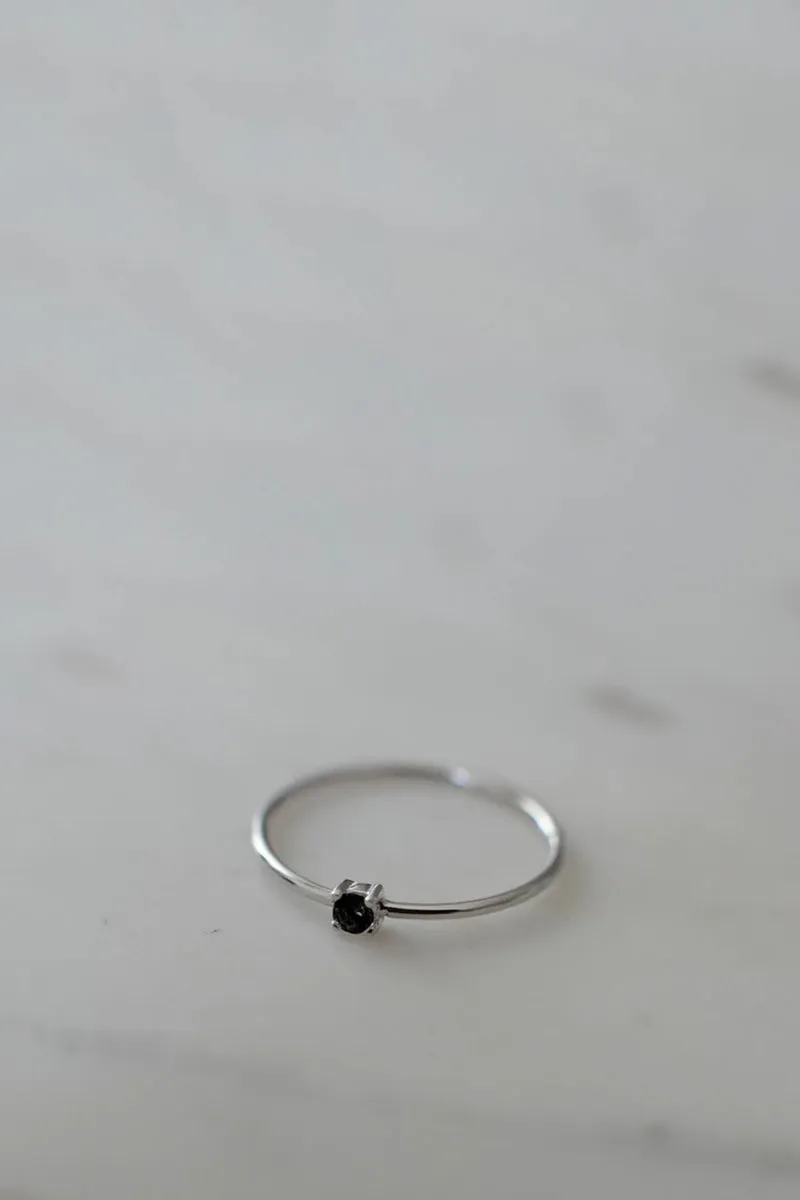 Sophie - Mini Rock Ring, Silver/ Black